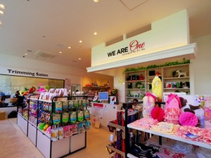 WE ARE One店内